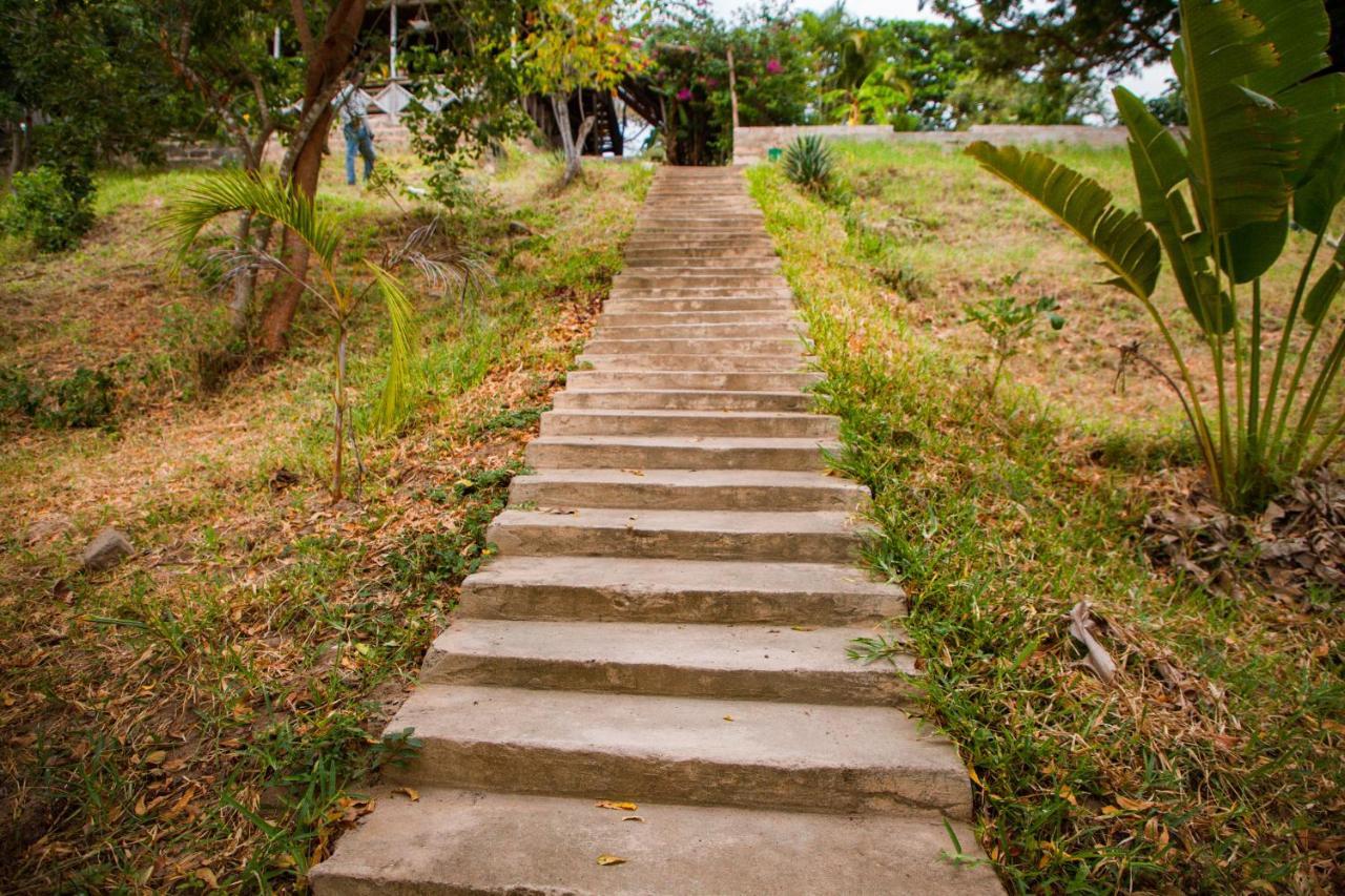 Mikoko Beach & Cottages Bagamoyo Exterior photo