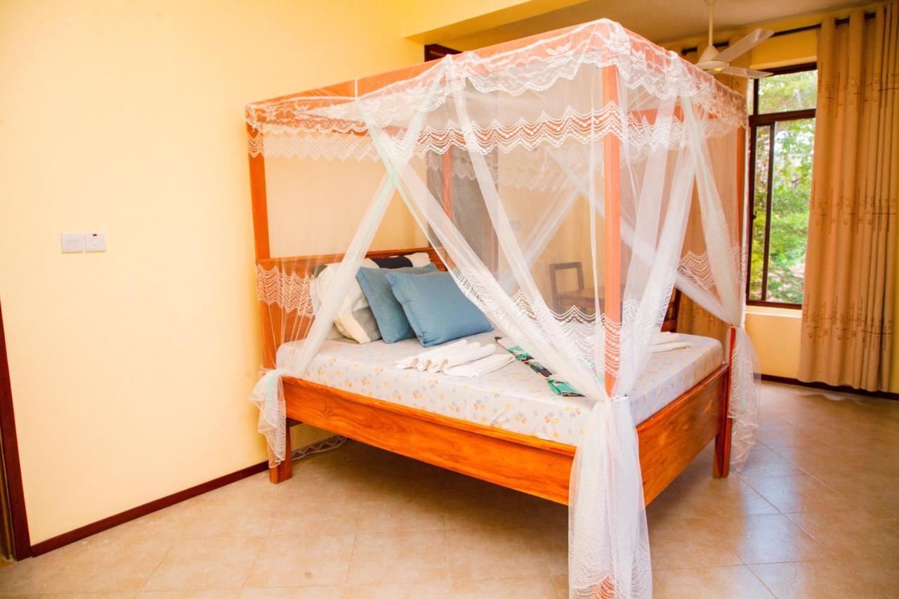 Mikoko Beach & Cottages Bagamoyo Exterior photo