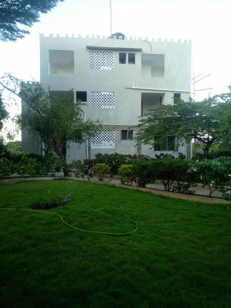 Mikoko Beach & Cottages Bagamoyo Exterior photo