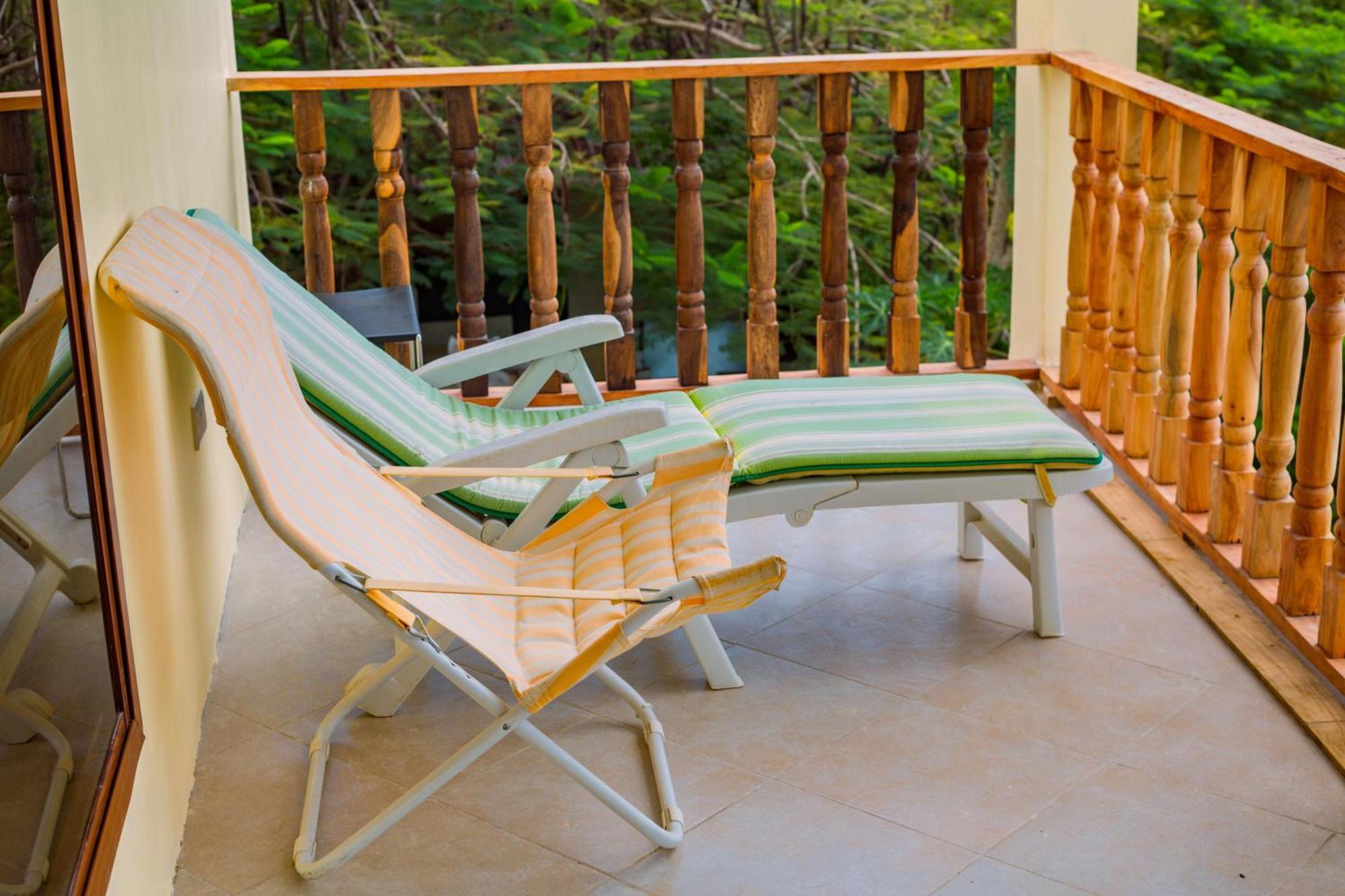 Mikoko Beach & Cottages Bagamoyo Exterior photo